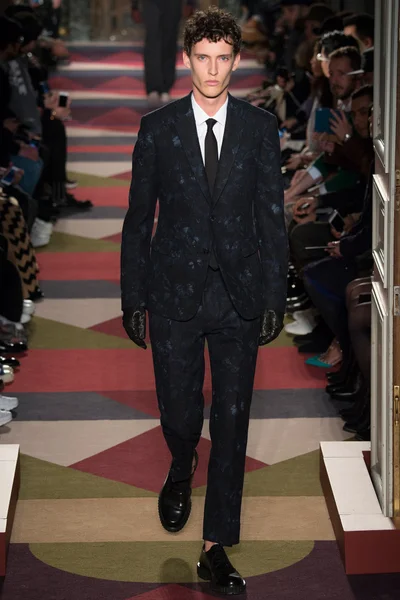 Look 26